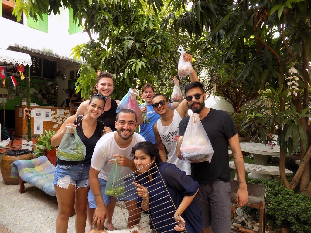 The Oasis Hostel (Adults Only) Μπανγκόκ Εξωτερικό φωτογραφία