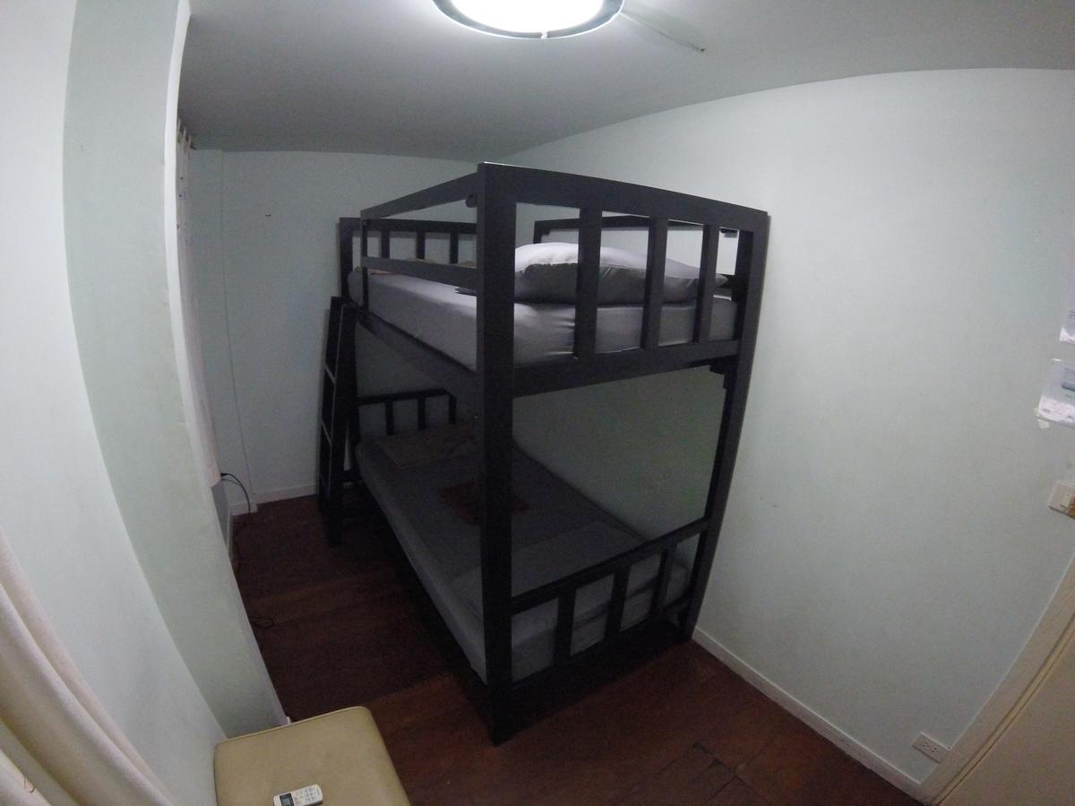 The Oasis Hostel (Adults Only) Μπανγκόκ Εξωτερικό φωτογραφία